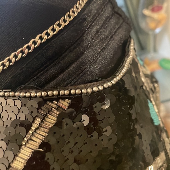 Rare Vintage Beaded & Sequined Coverlet by Shawmark Las Vegas, Inc. - Picture 7 of 8